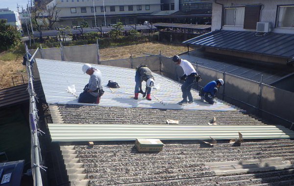 会社案内の画像